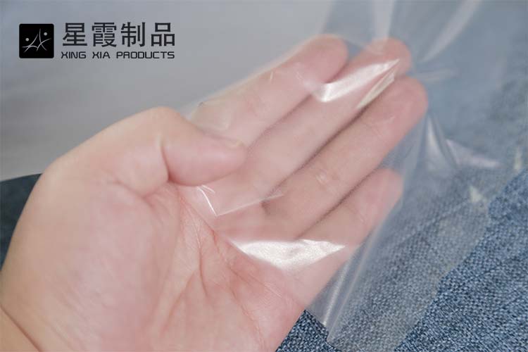 服裝用低溫?zé)崛勰z膜