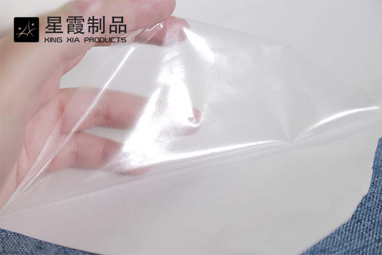 TPU耐高溫?zé)崛勰z膜
